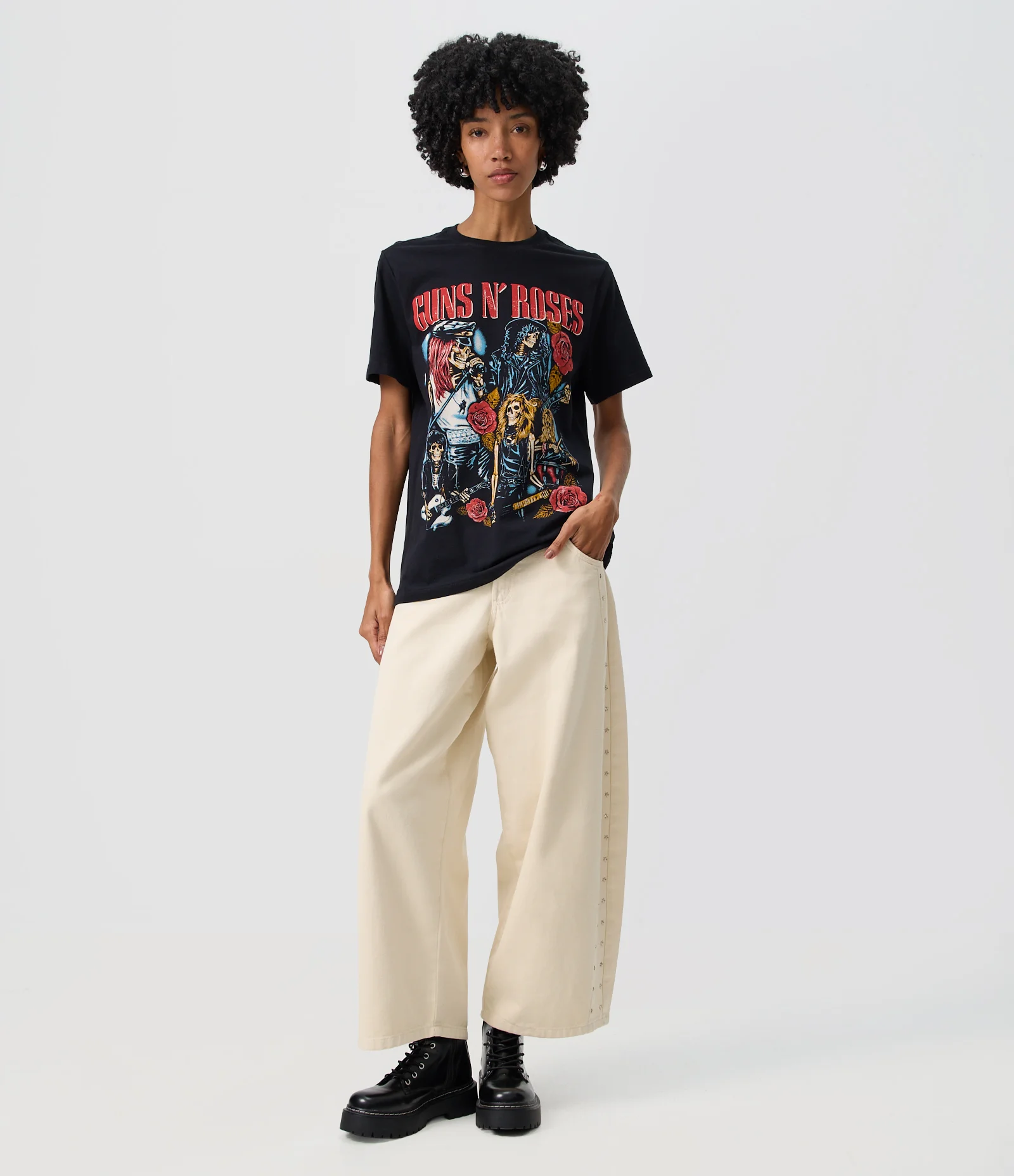 Camiseta em Algodão com Estampa Guns N’ Roses Preto 2