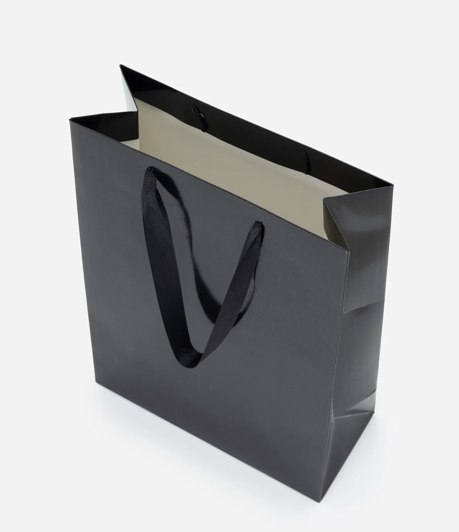 Embalagem de Presente Pequena com Envelope Preto 2