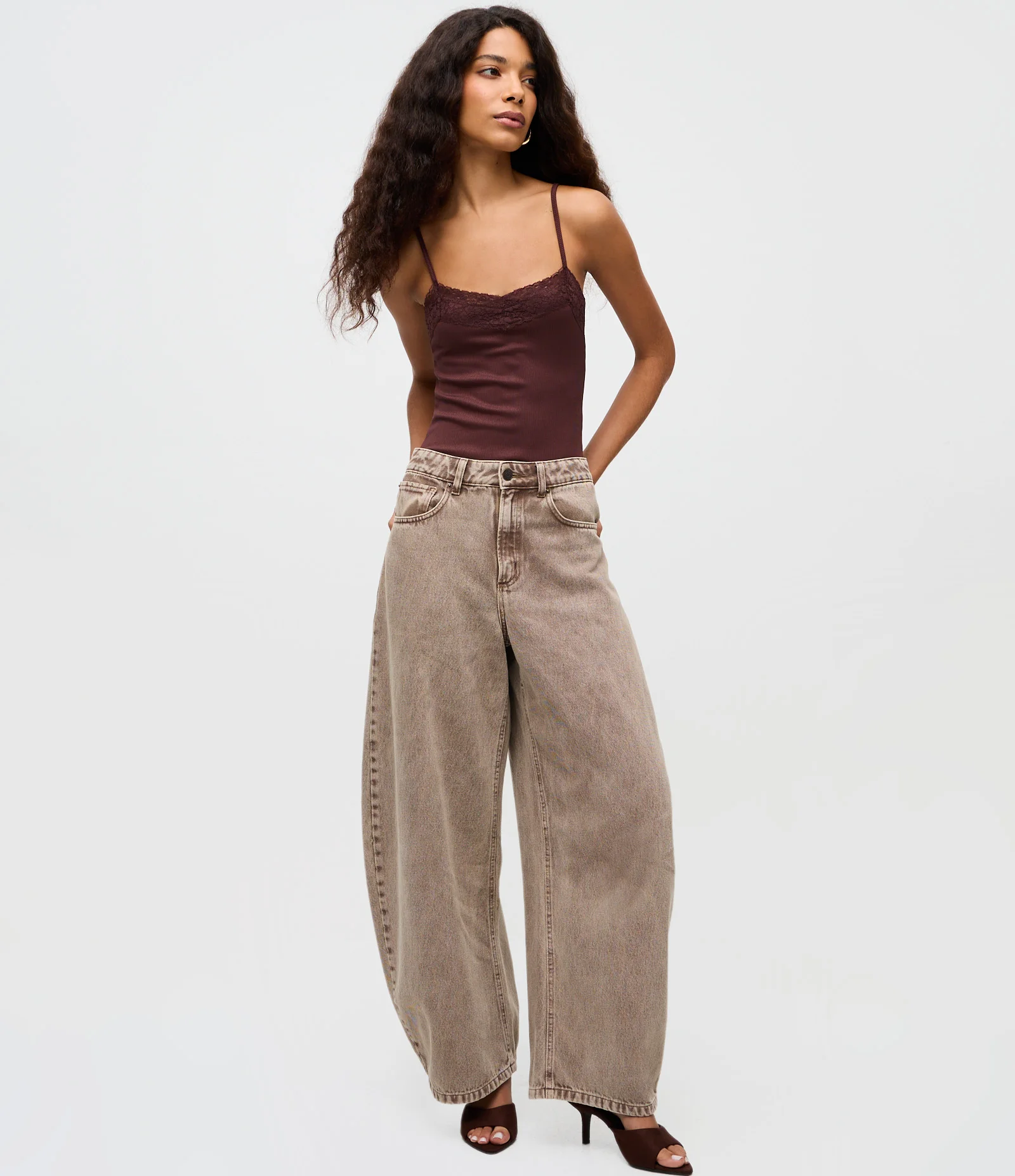 Body com Alça Fina e Renda no Decote Bordô 2