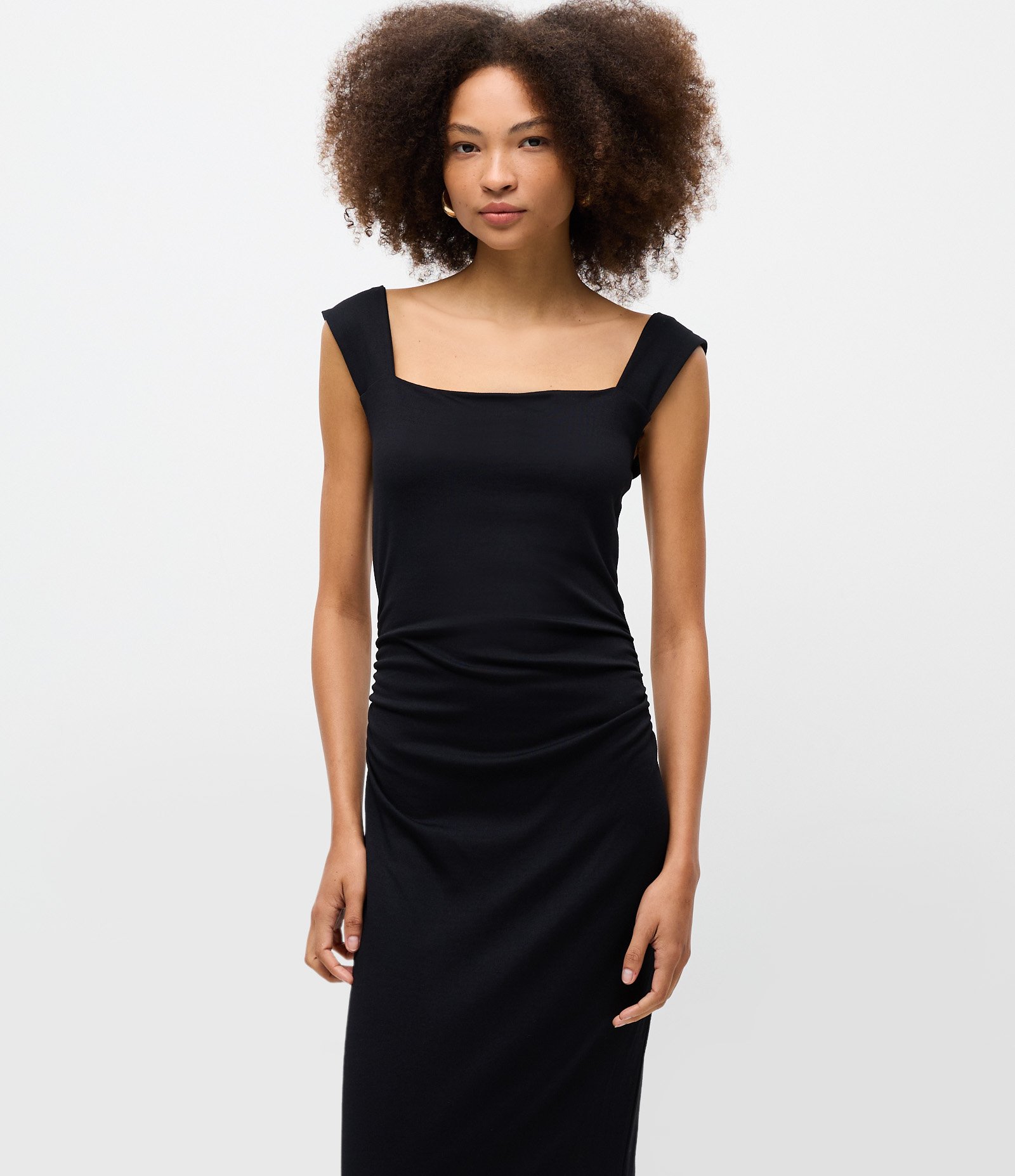 Vestido Long Midi em Ponto Roma com Alça Larga e Decote Quadrado Preto 2