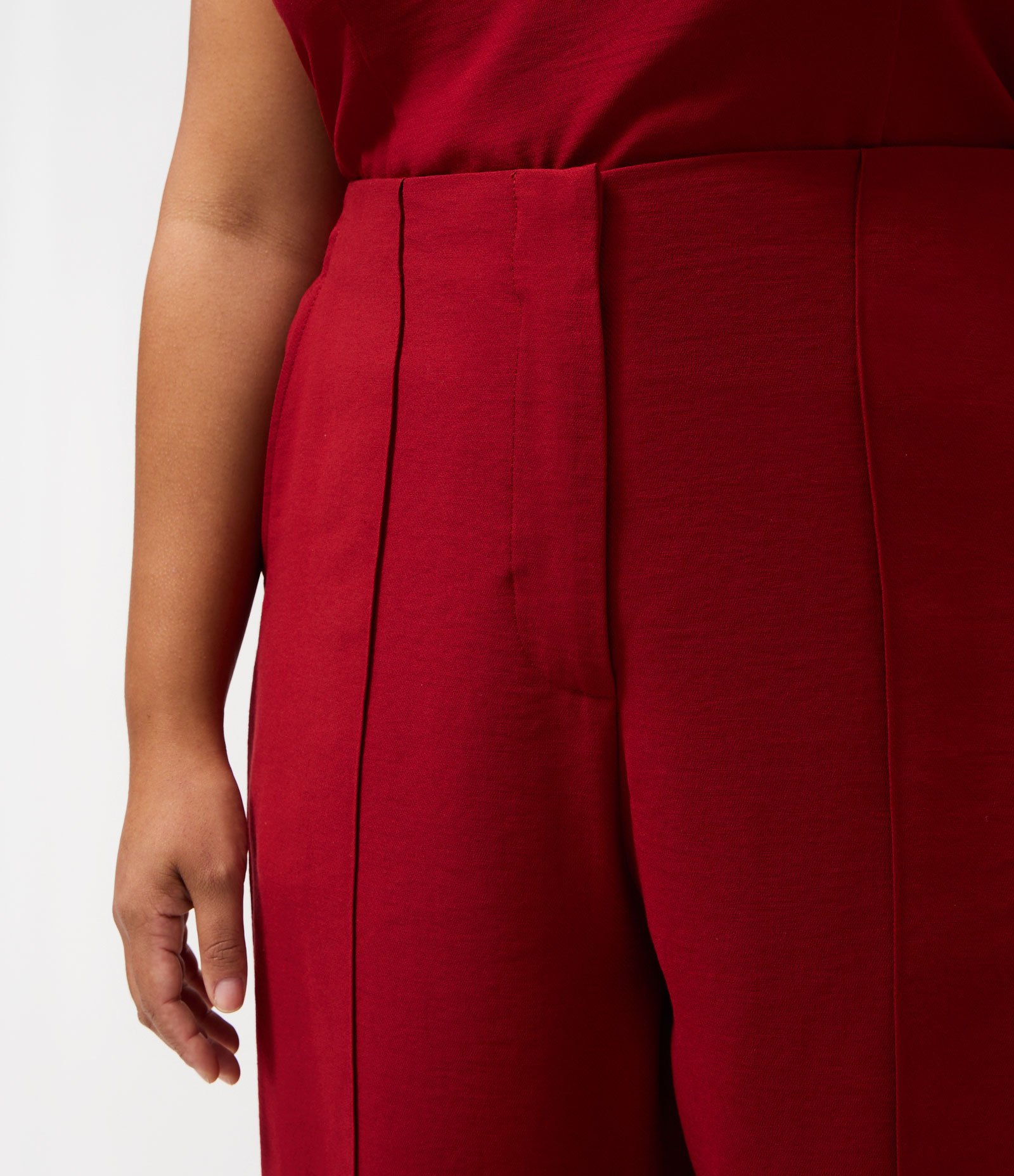 Calça Alfaiatada Wide com Friso Frontal Curve & Plus Size Vermelho 4