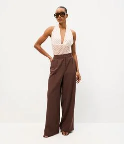 Calça Pantalona em Alfaiataria com Bolso Faca