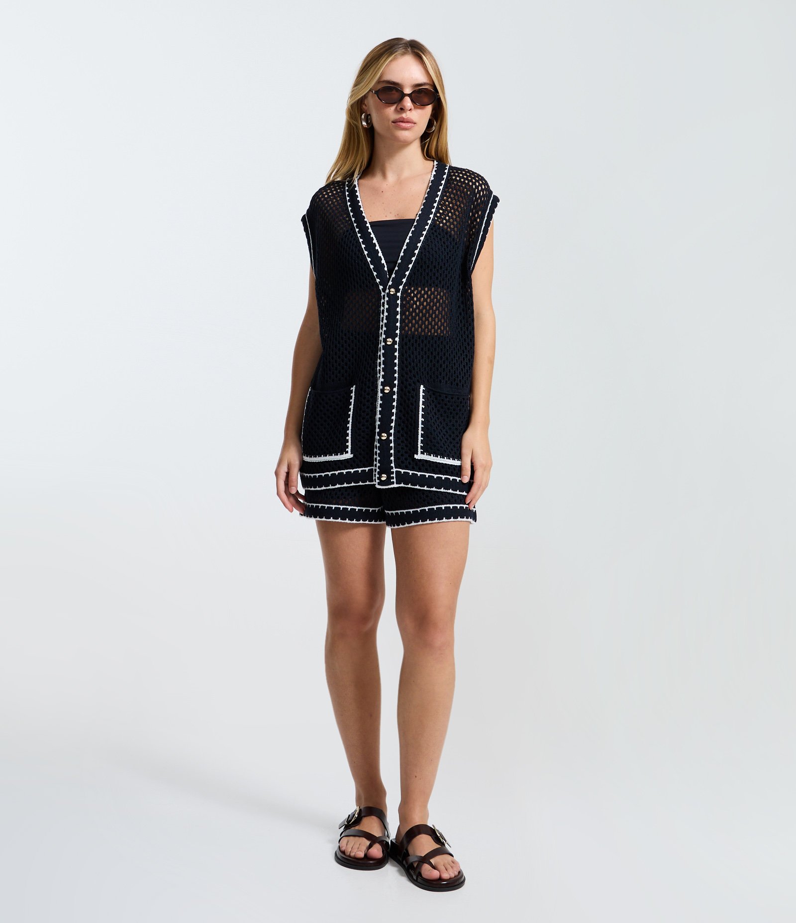 Colete Alongado em Tricô com Viés Contrastante Preto 5