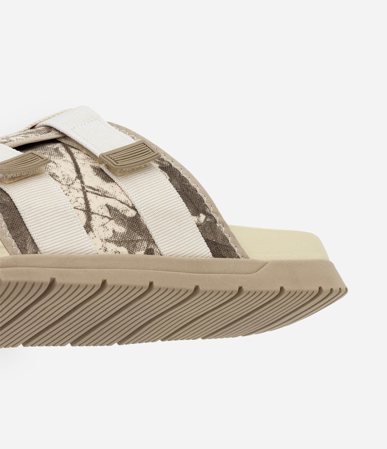 Chinelo Slide Camuflado com Tiras Ajustáveis Off White 5