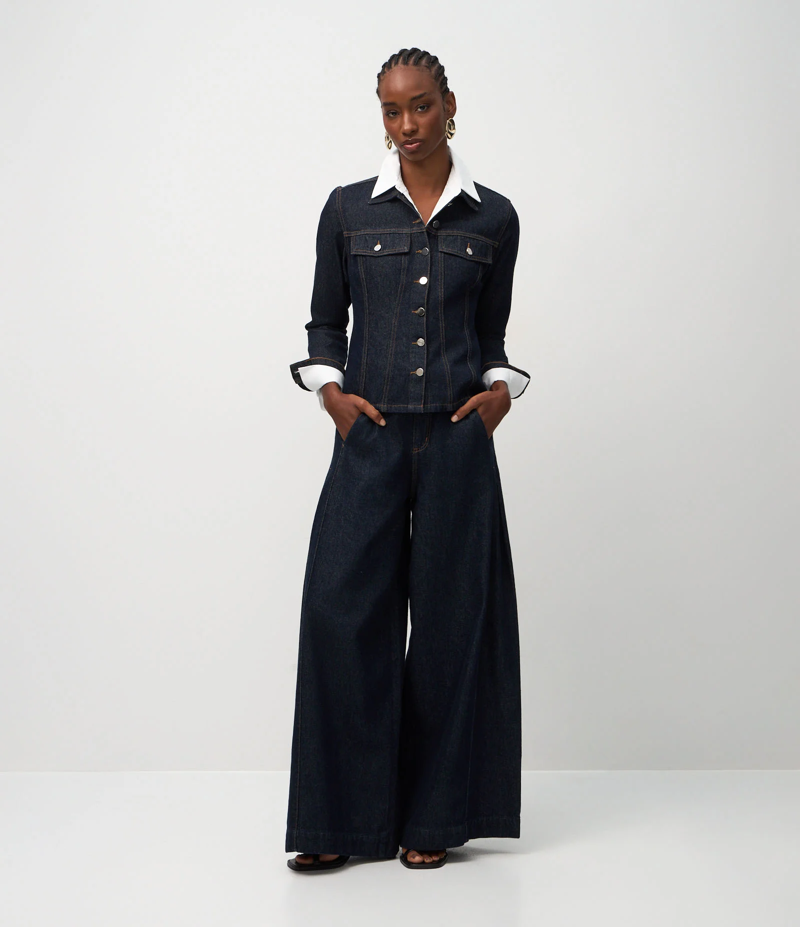 Jaqueta Jeans com Recortes Acinturados Azul Escuro 2