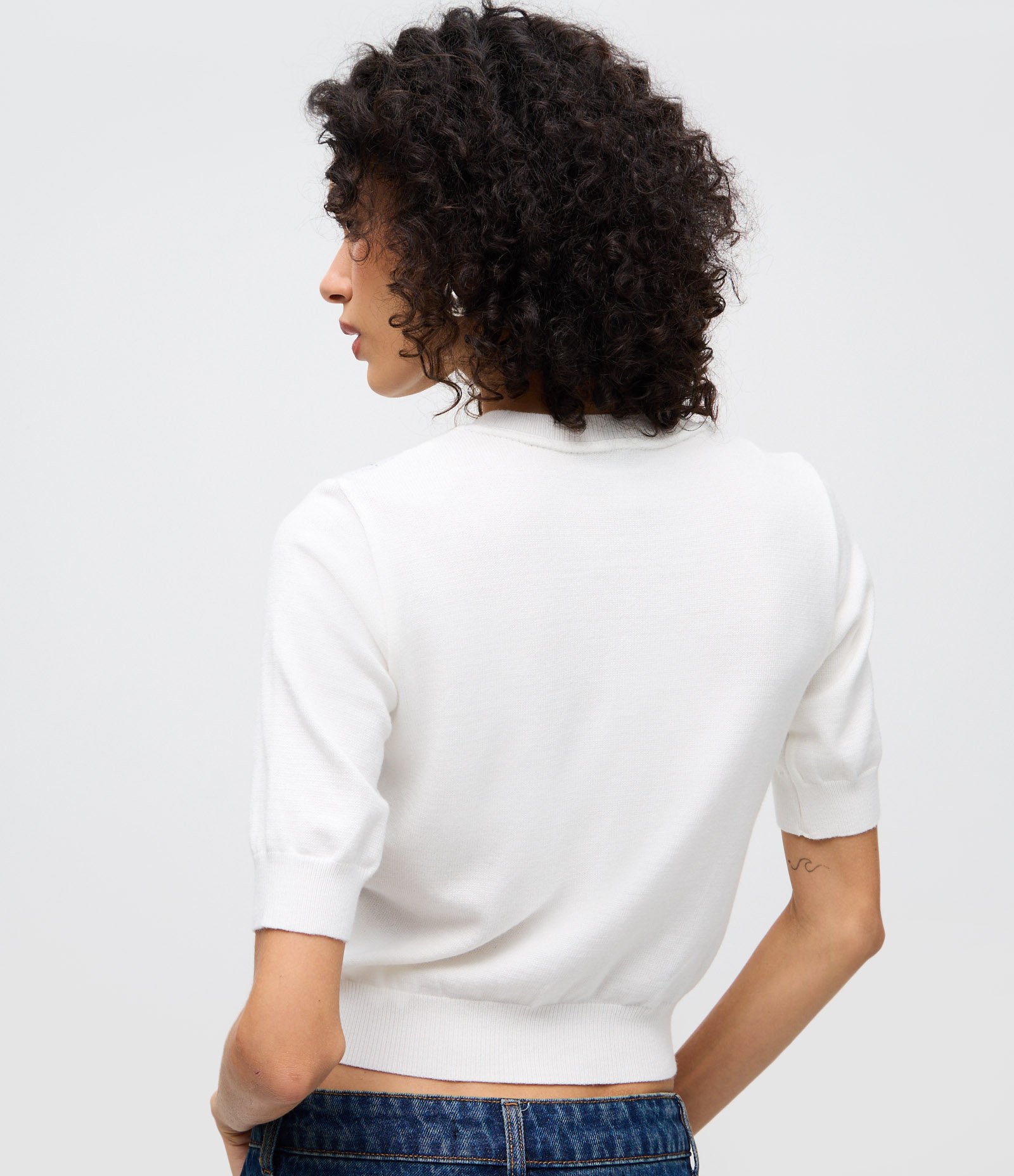 Blusa em Tricô com Estampa Geométrica e Botões Frontais Branco 4