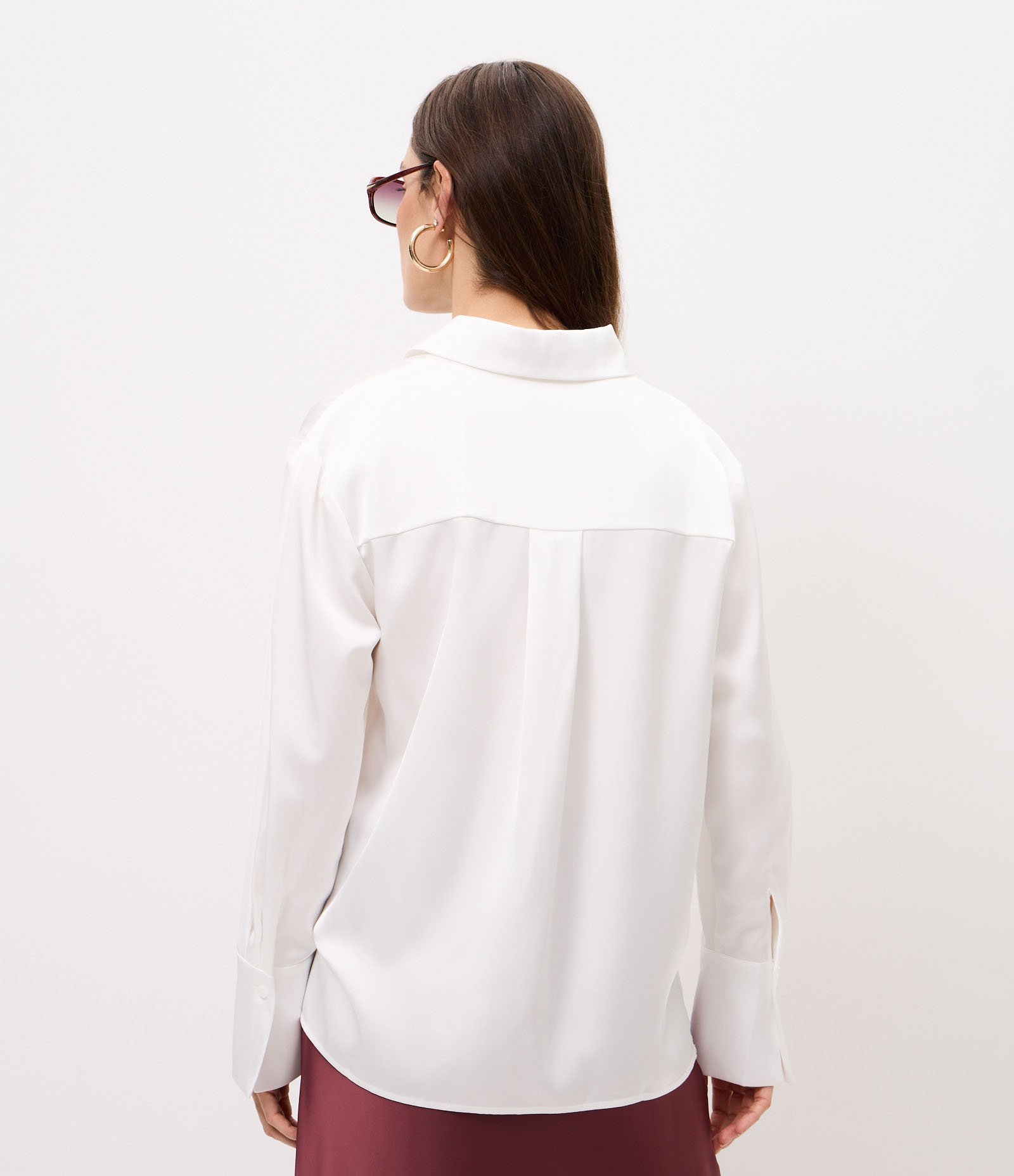 Camisa Acetinada com Gola Clássica Branco 4
