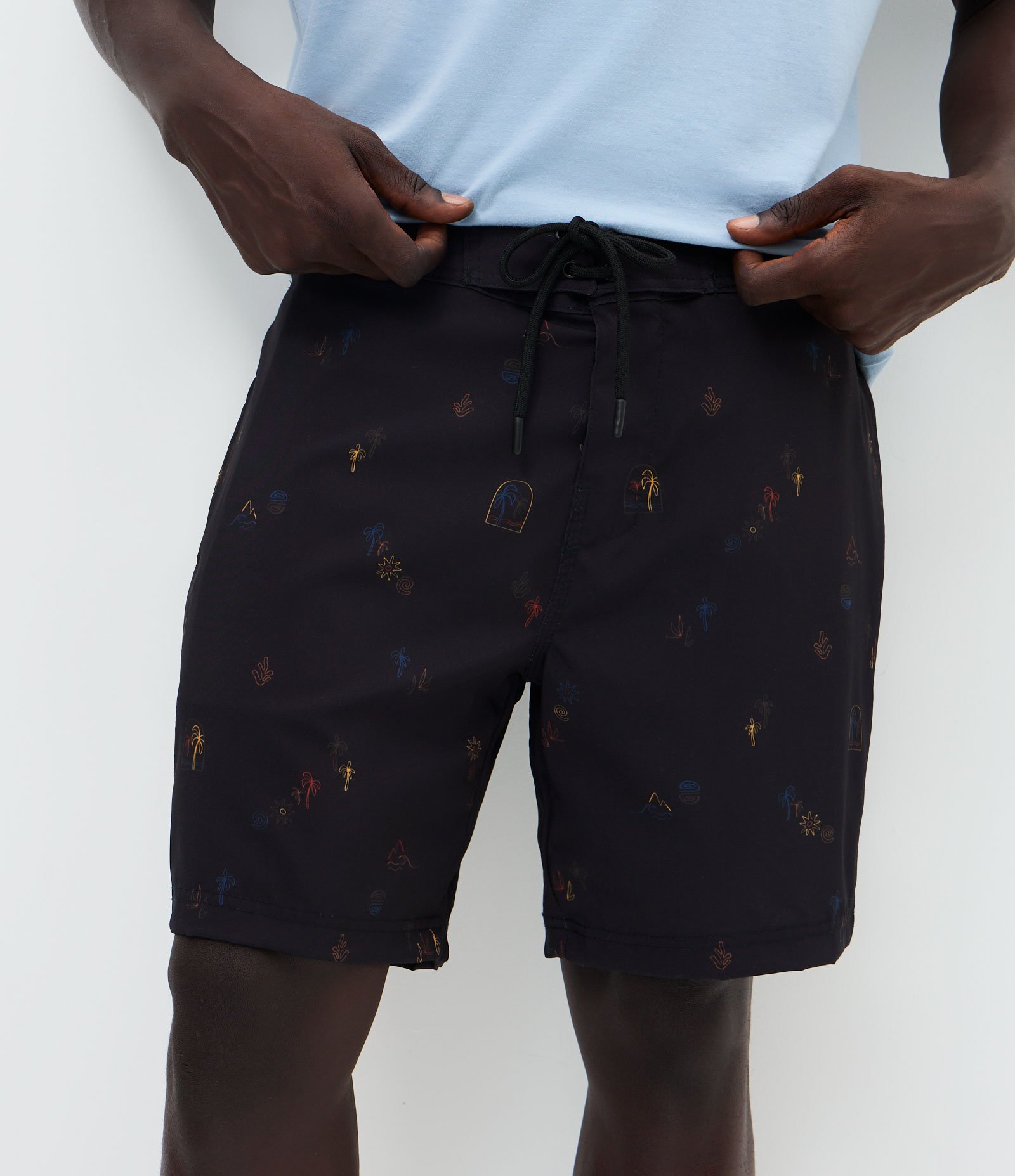 Bermuda Masculina Banho Cós Fixo Ícones Tropicais Preto 2