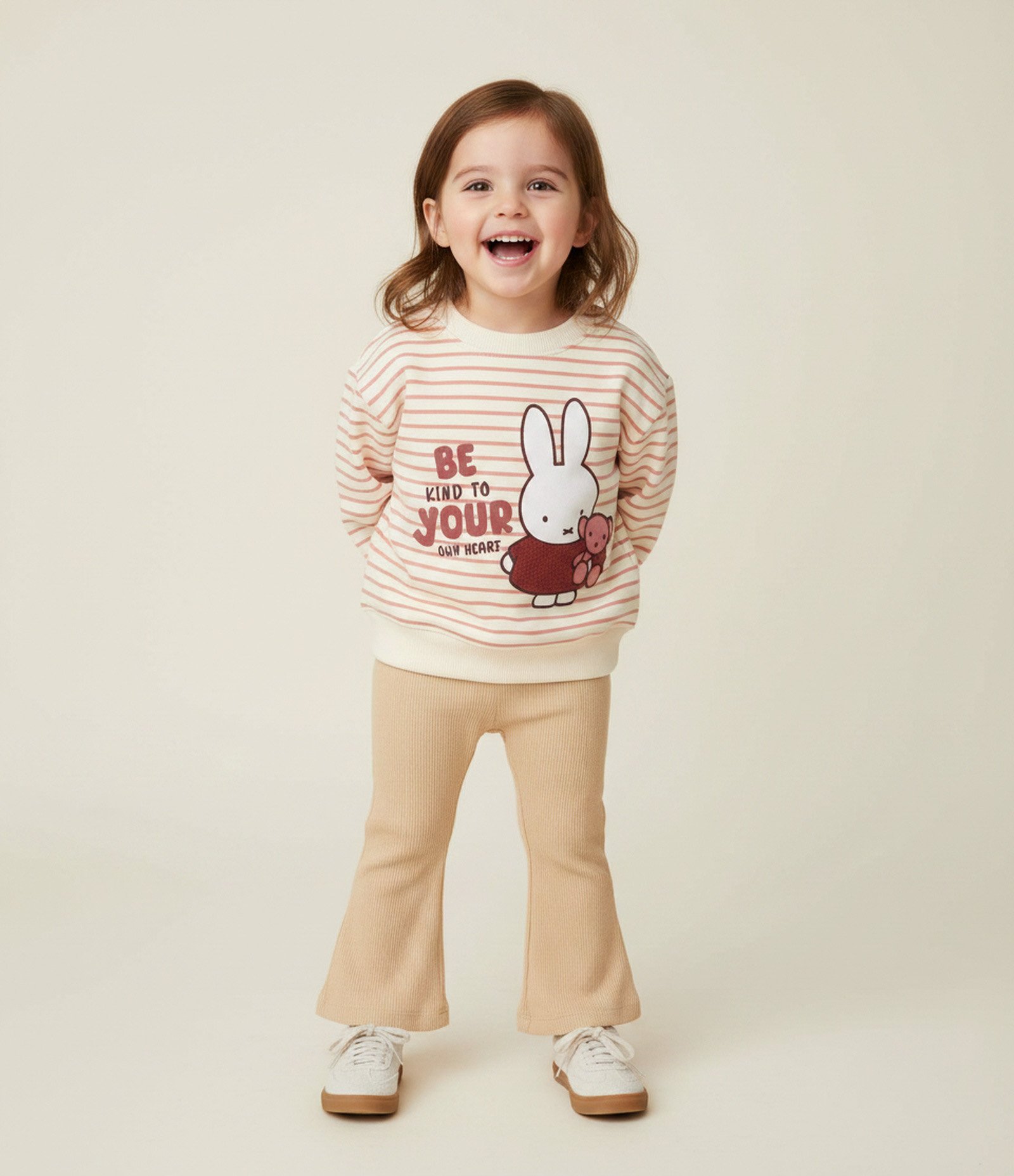 Casaco Infantil em Moletom com Estampa Miffy – Tam 1 a 5 Anos Off White/Rosa 1