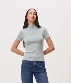 Blusa Básica em Tricô com Golinha