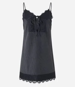 Vestido Curto de Alcinha com Renda