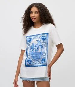 Camiseta em Algodão com Estampa e Paetês