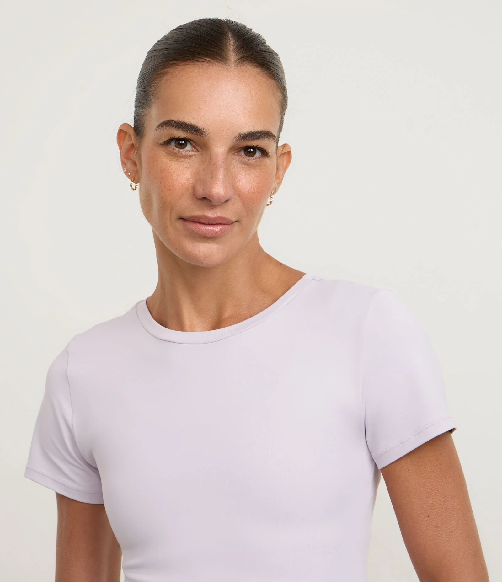 Camiseta Ajustada Esportiva em Microfibra Cinza 1