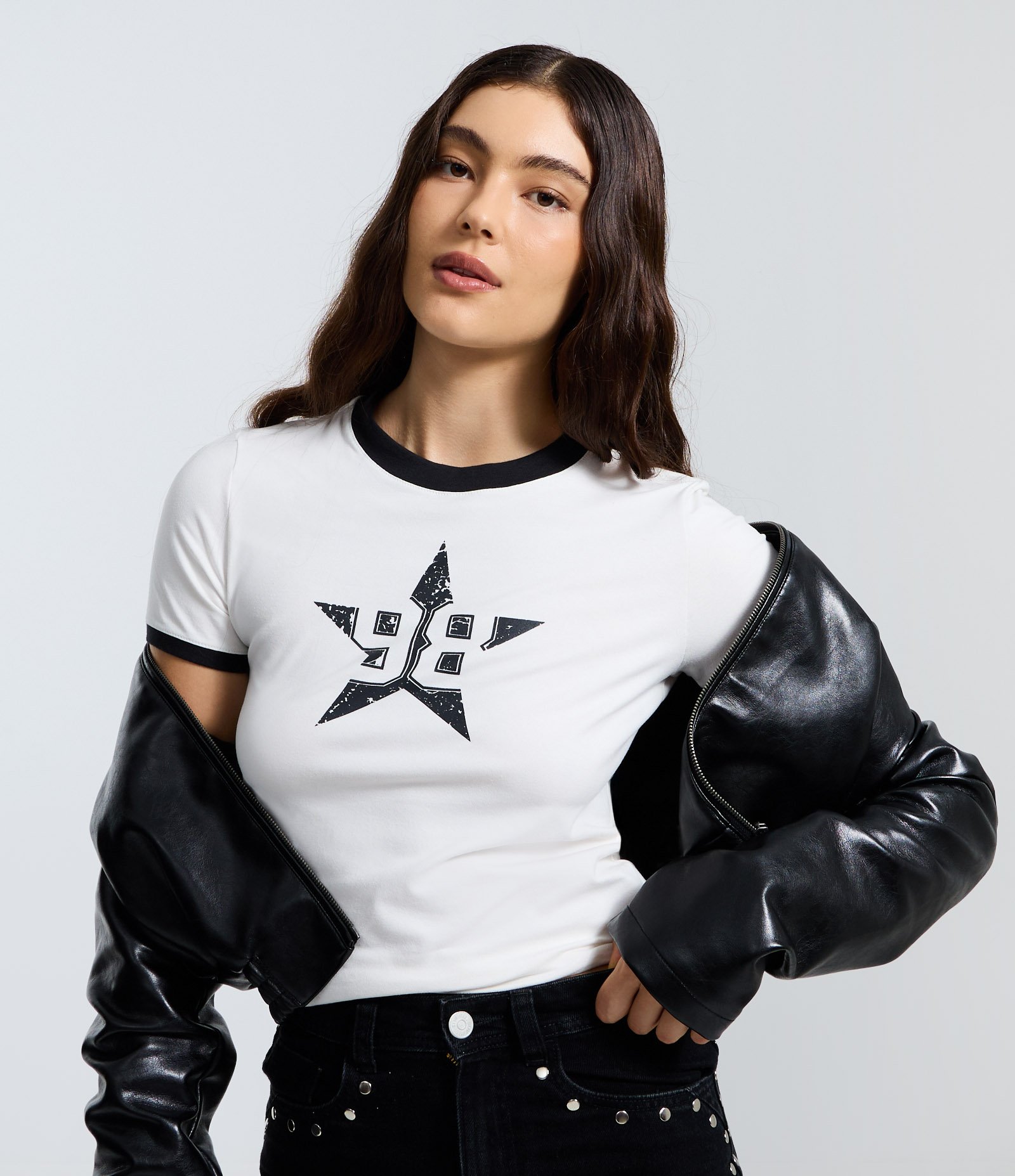 Camiseta em Algodão com Estampa Numérica com Estrela Branco 6