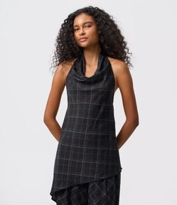 Blusa Xadrez Assimétrica com Decote Degagê