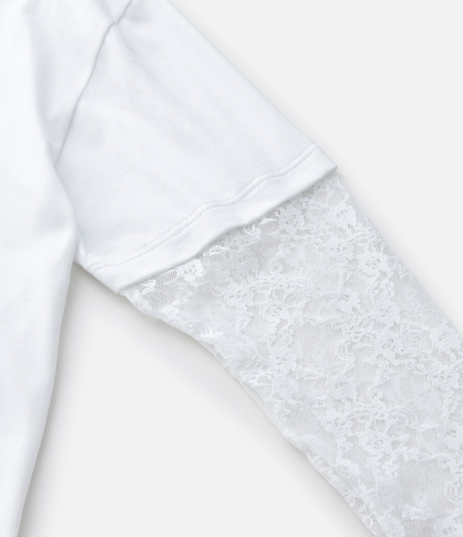 Camiseta Infantil com Renda e Estampa Hello Kitty – Tam 5 a 16 Anos Branco 7