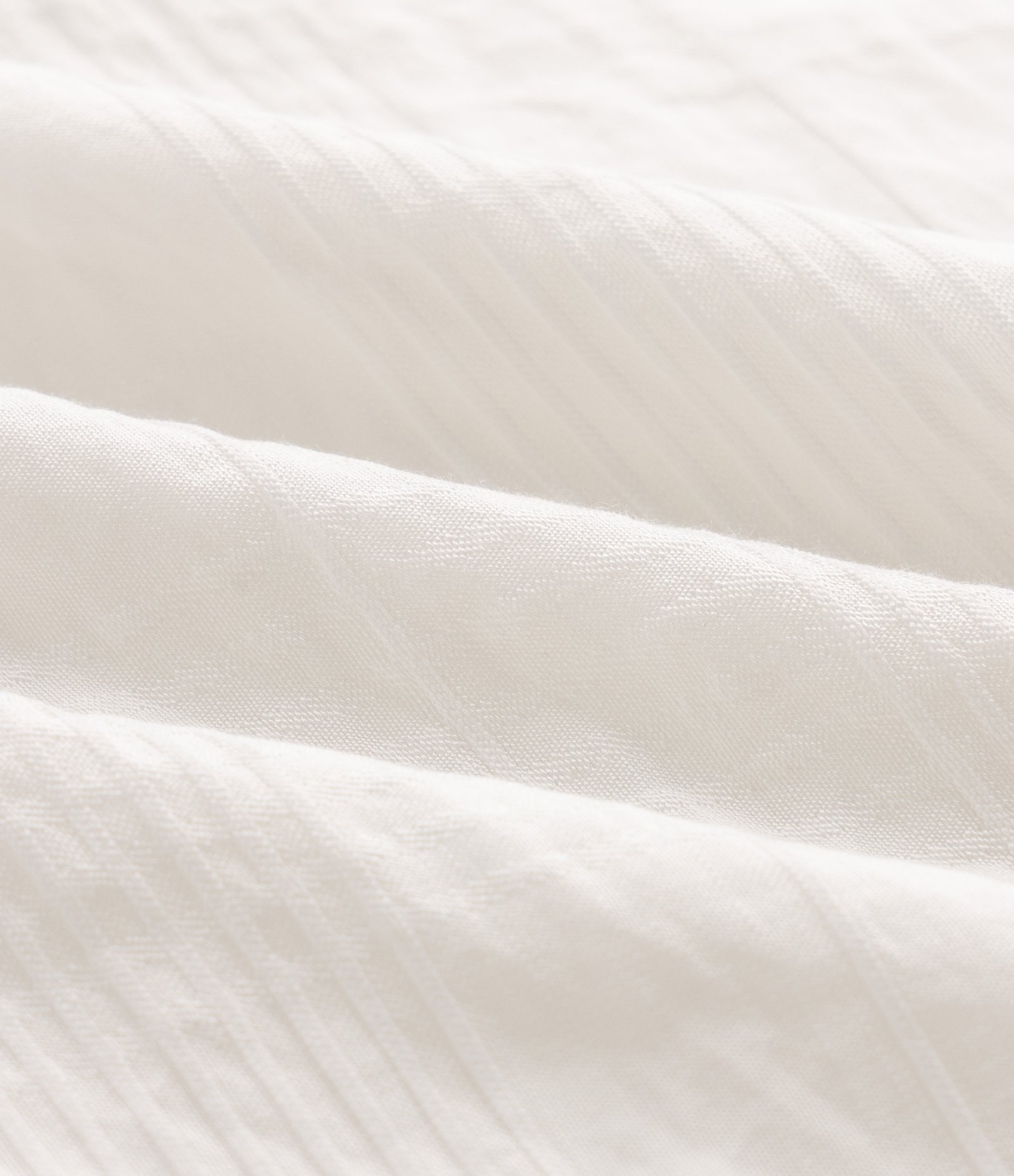 Blusa Manga Longa em Chalis com Babados Curve & Plus Size Branco 8