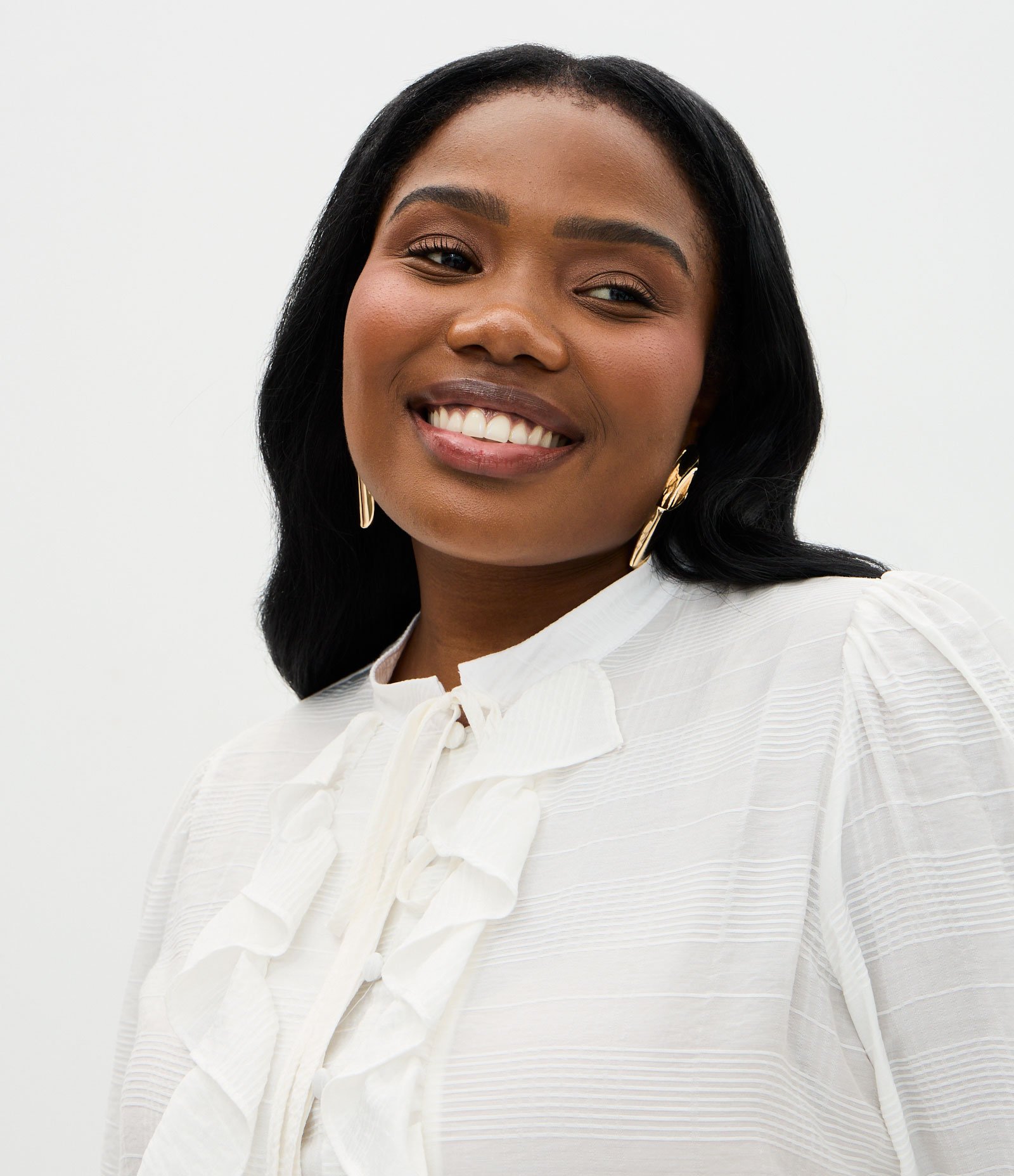 Blusa Manga Longa em Chalis com Babados Curve & Plus Size Branco 4