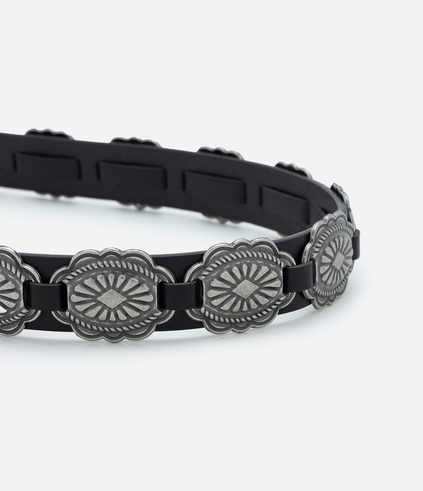 Cinto Médio em PU com Medalhas Aplicadas Preto 2