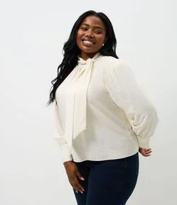 Camisa Manga Longa com Gola Laço Curve & Plus Size