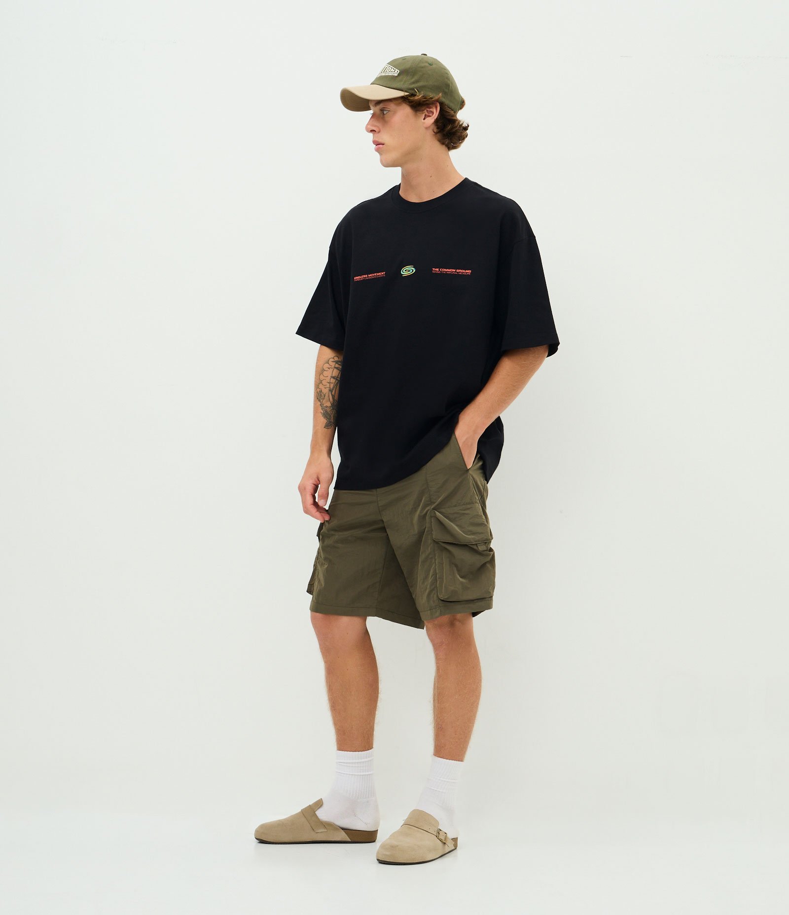 Camiseta Manga Curta em Algodão Fit Oversized Original Symbioses Preto 3