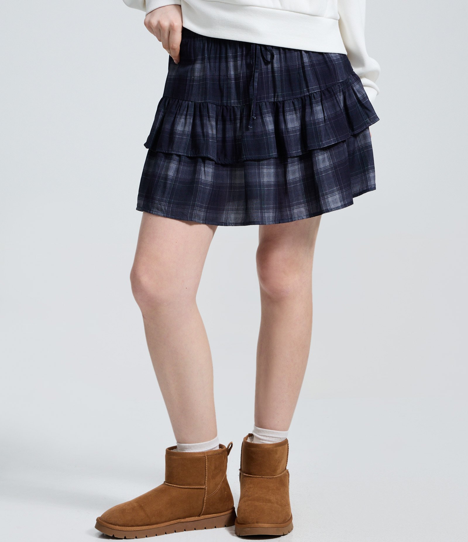 Short Saia Curto em Tricoline Xadrez com Babados Azul 3