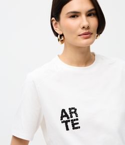 Camiseta em Algodão com Lettering e Estampa nas Costas