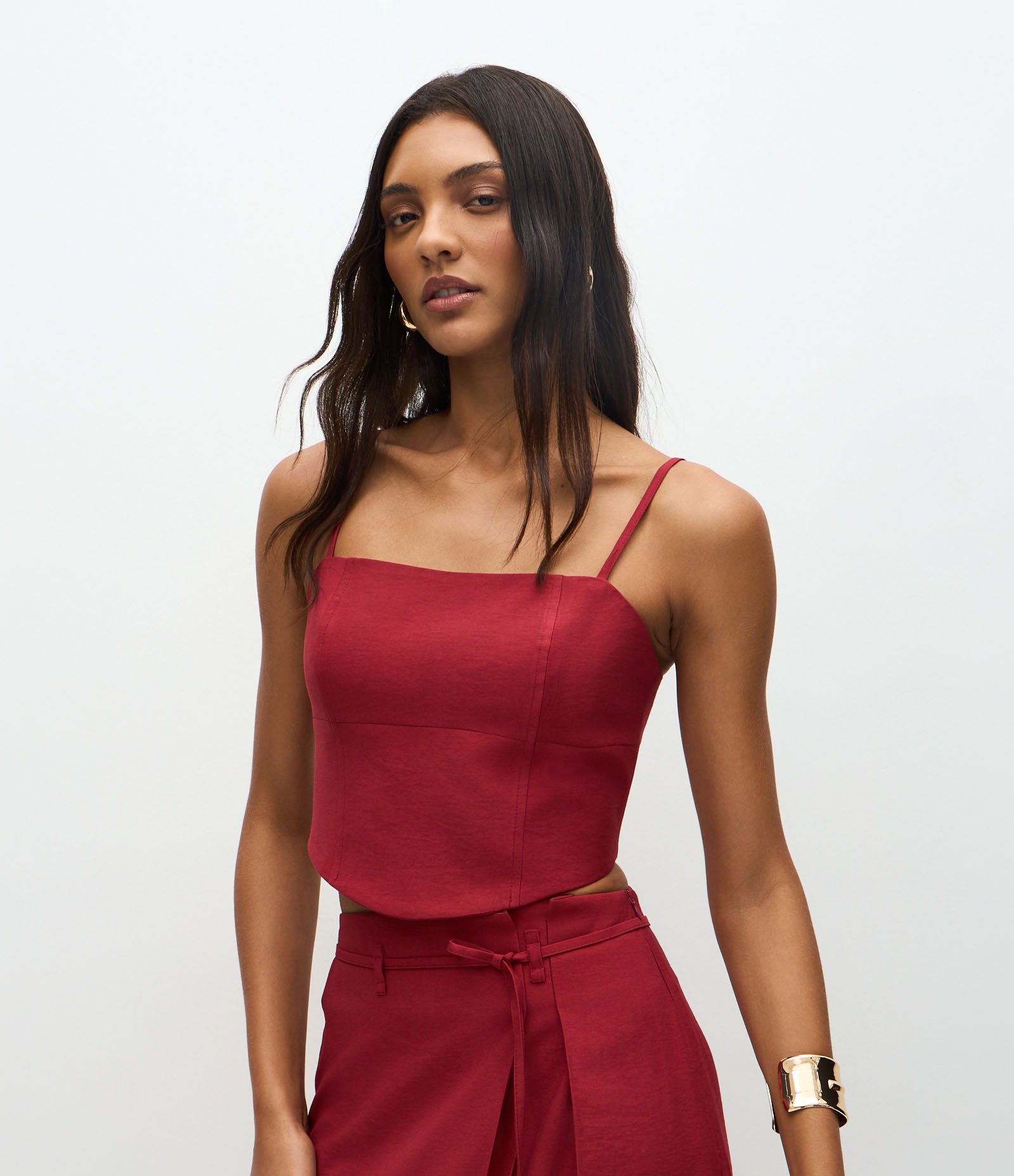 Blusa Alfaiatada em Viscose com Alças Finas Vermelho 1