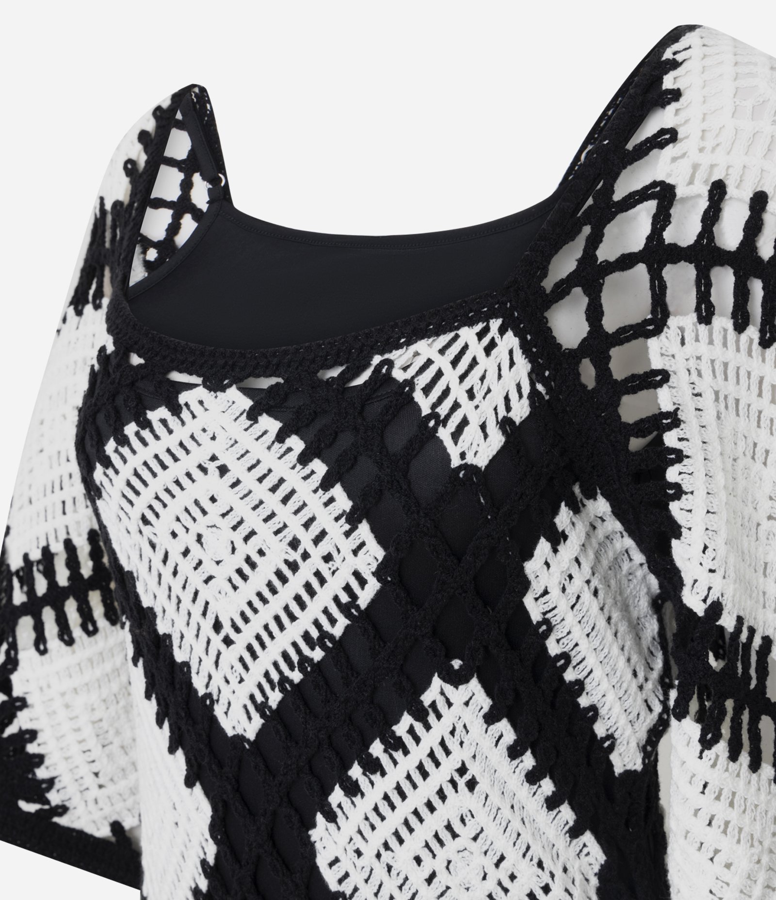 Vestido Midi de Tricô com Mangas Amplas em Efeito Crochê Branco/Preto 7