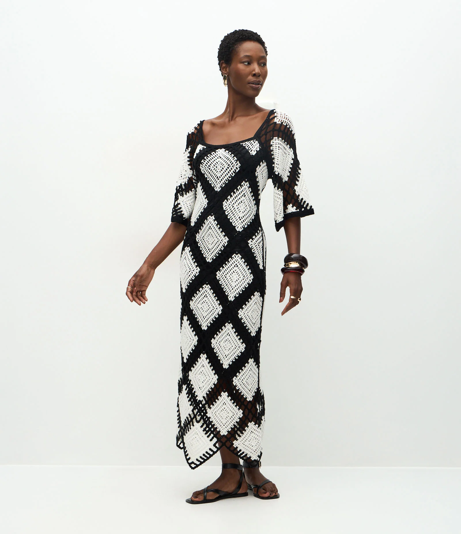 Vestido Midi de Tricô com Mangas Amplas em Efeito Crochê Branco/Preto 2