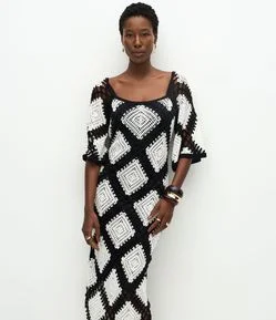 Vestido Midi de Tricô com Mangas Amplas em Efeito Crochê