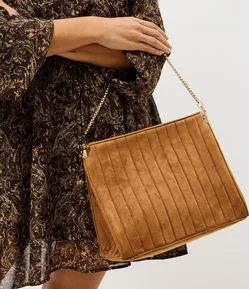 Bolsa Shoulder Média em Suede com Alça de Corrente