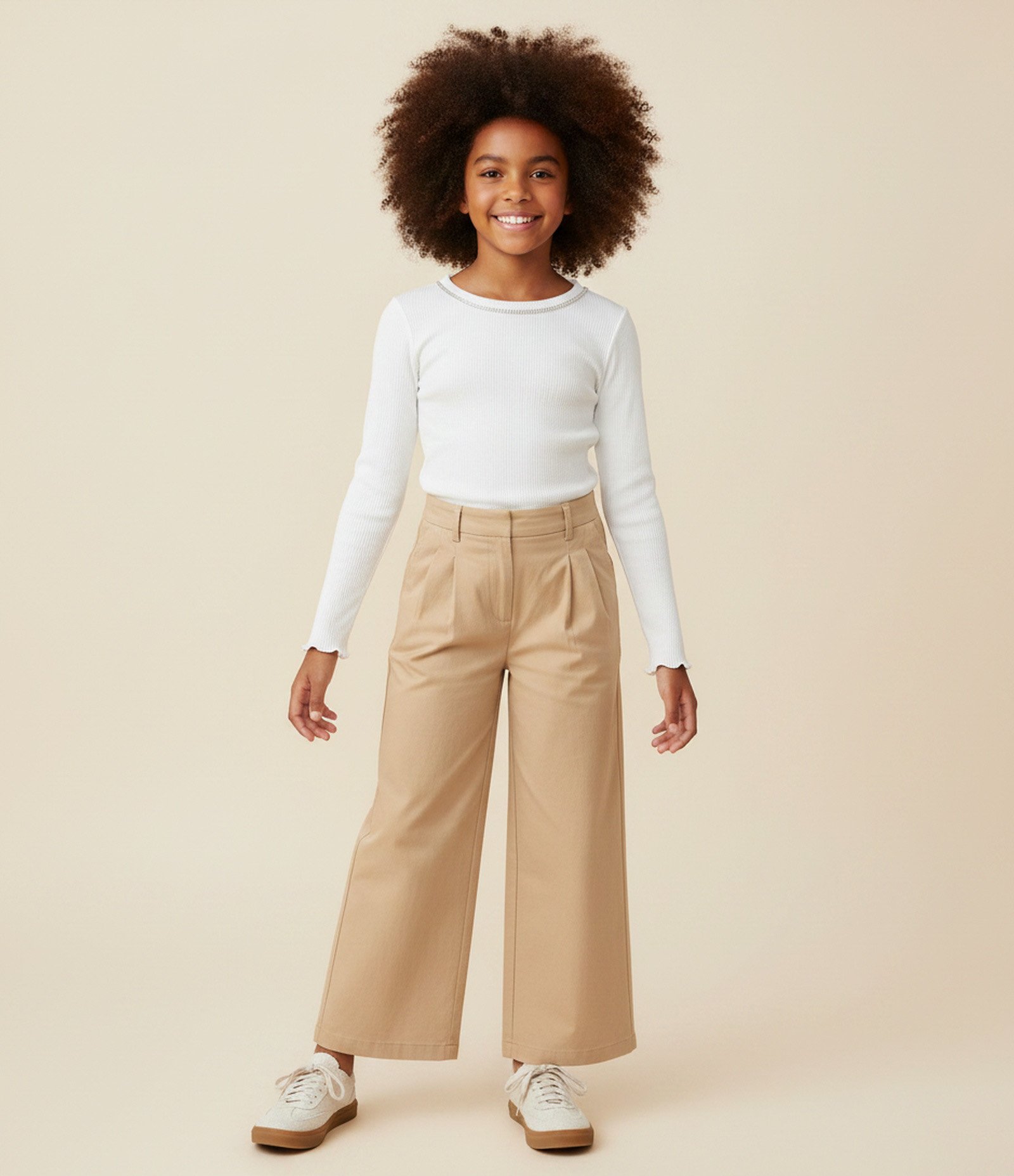 Camiseta Infantil com Termocolantes na Gola – Tam 7 a 14 Anos Branco 1