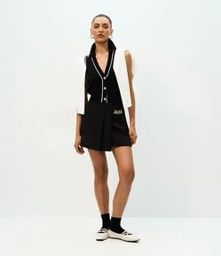 Short Saia Alfaiatado com Corrente Metálica