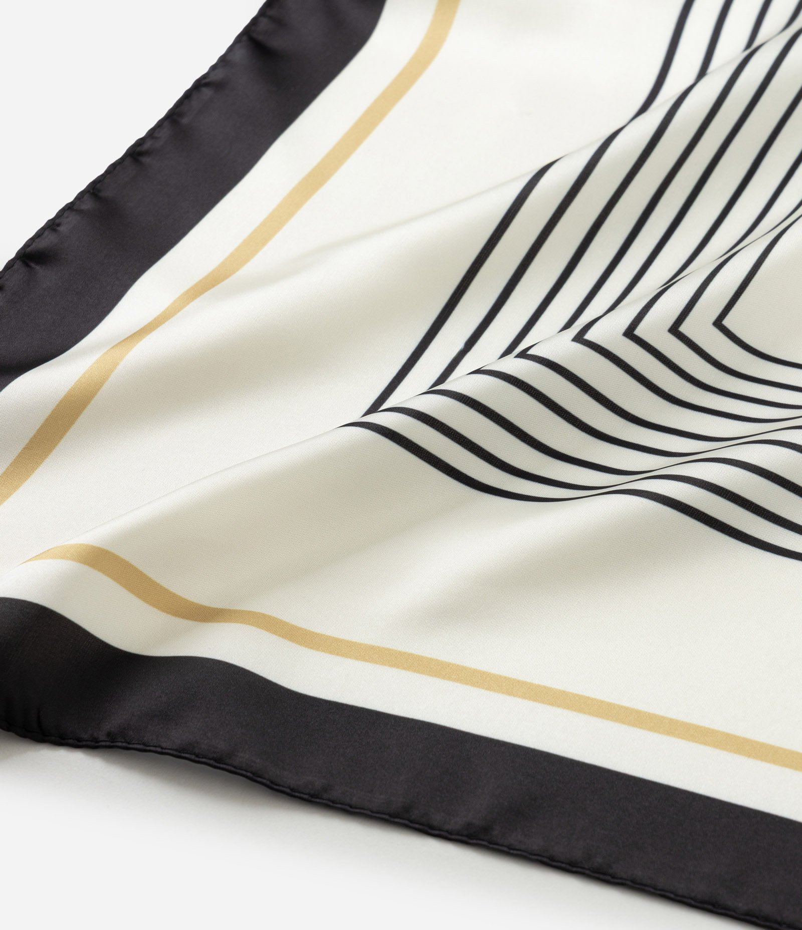 Lenço Acetinado Presenteável com Estampa Listrada Off White 2