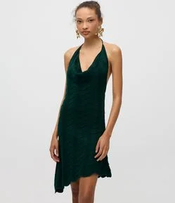 Vestido Curto Sem Manga em Crochê com Decote Degagê