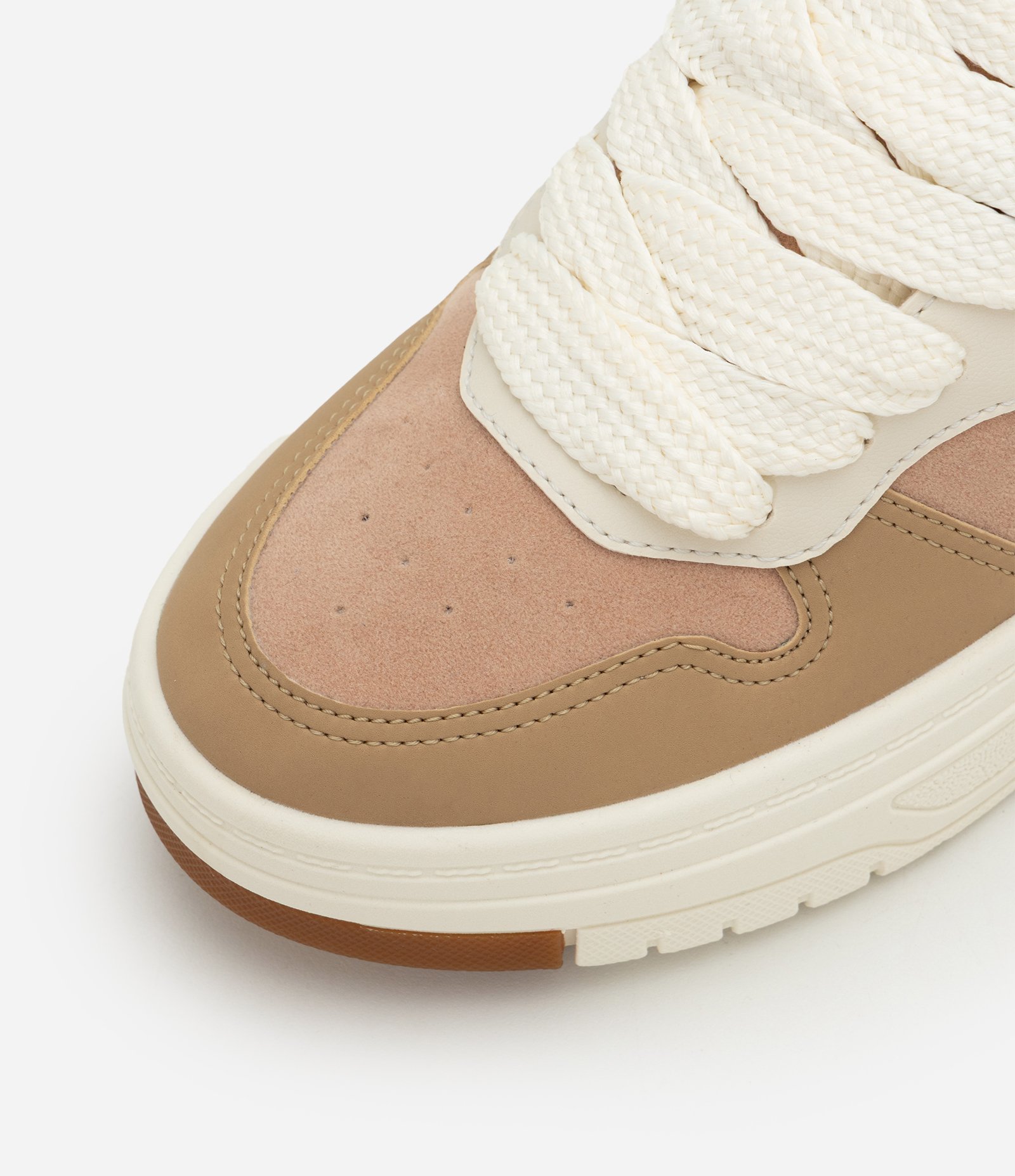 Tênis em PU com Sola Caixa e Detalhes em Veludo Multicores 3