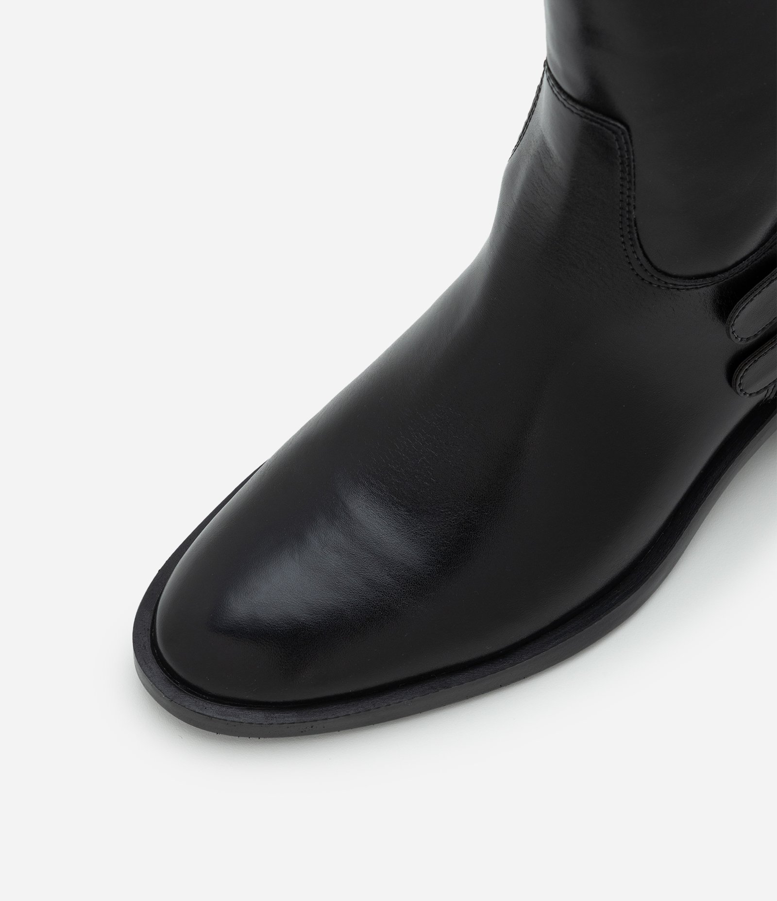 Bota Cano Curto em PU com Salto Bloco Preto 6