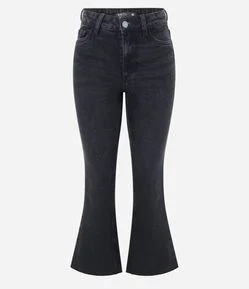 Calça Flare Cropped em Jeans com Cintura Média
