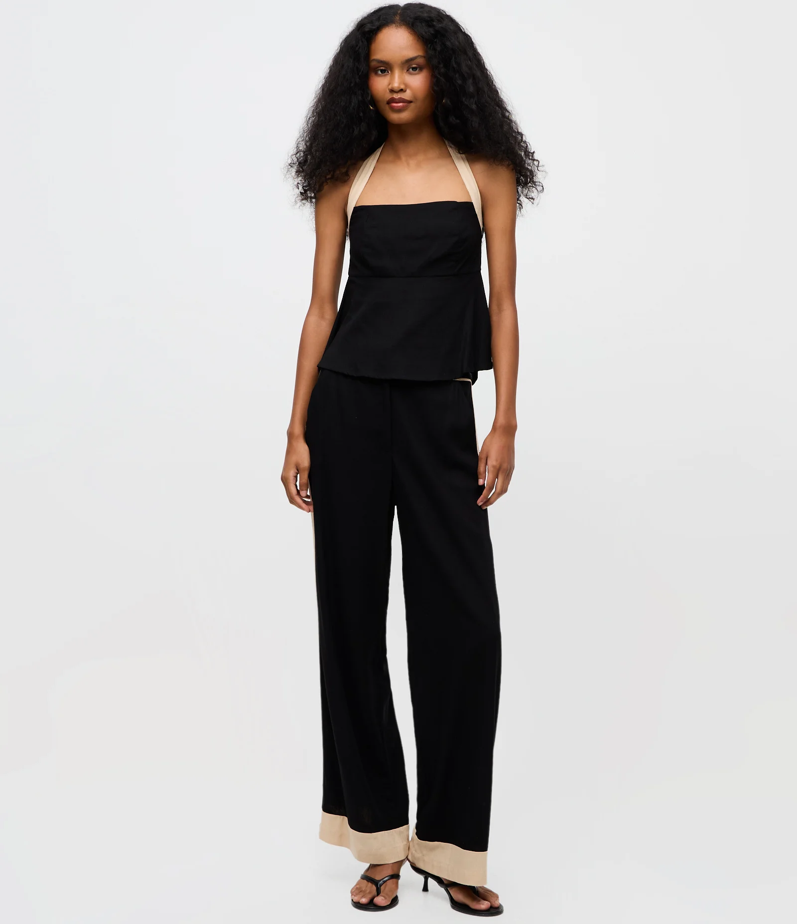 Blusa Frente Única em Viscolinho com Decote Quadrado Preto 2