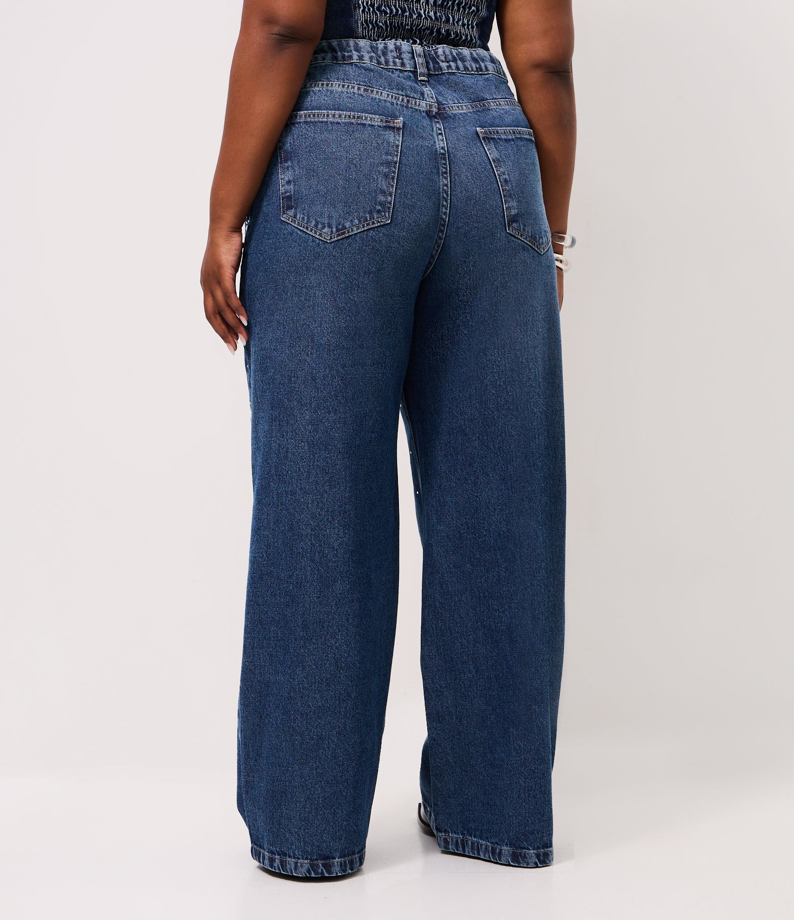 Calça Wide em Jeans com Brilhos Aplicados Curve & Plus Size Azul 5