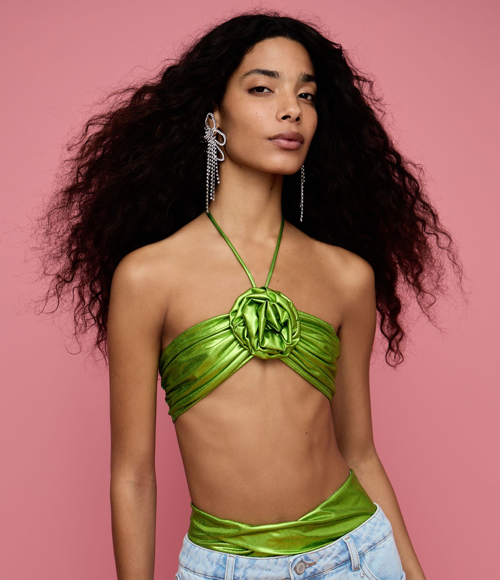 Top Super Cropped Metalizado com Flor Central Verde Metálico 1