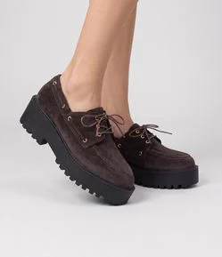 Mocassim em Couro com Sola Flatform