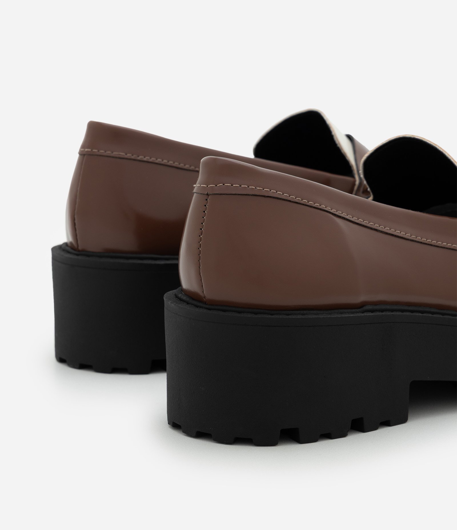 Mocassim Loafer em PU com Sola Tratorada Marrom 5