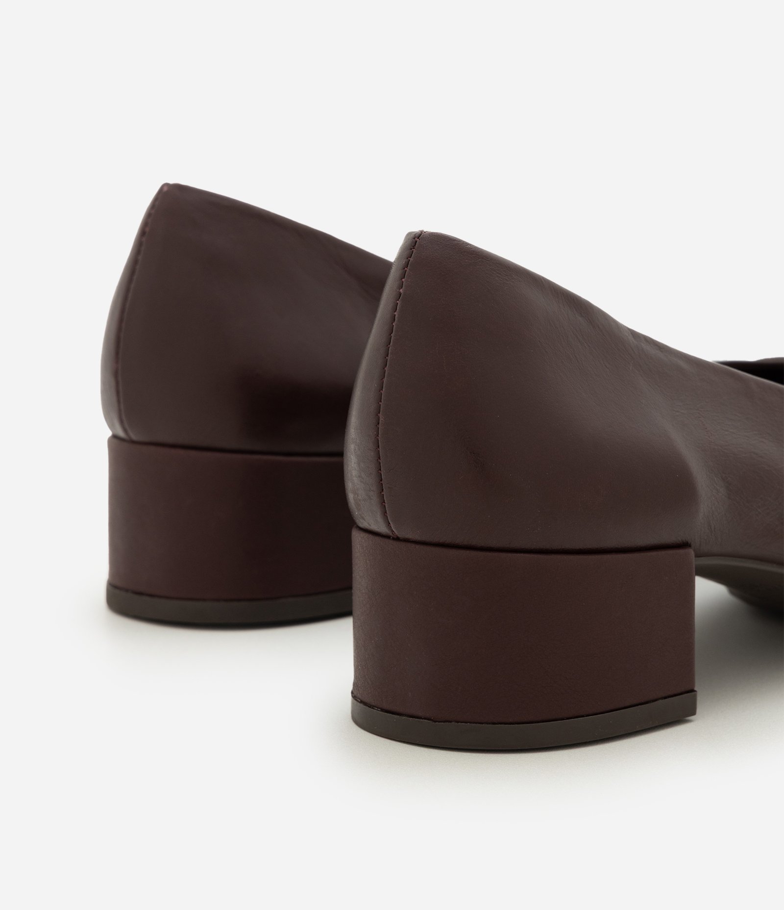 Sapato Boneca em Couro com Salto Bloco Vinho 4