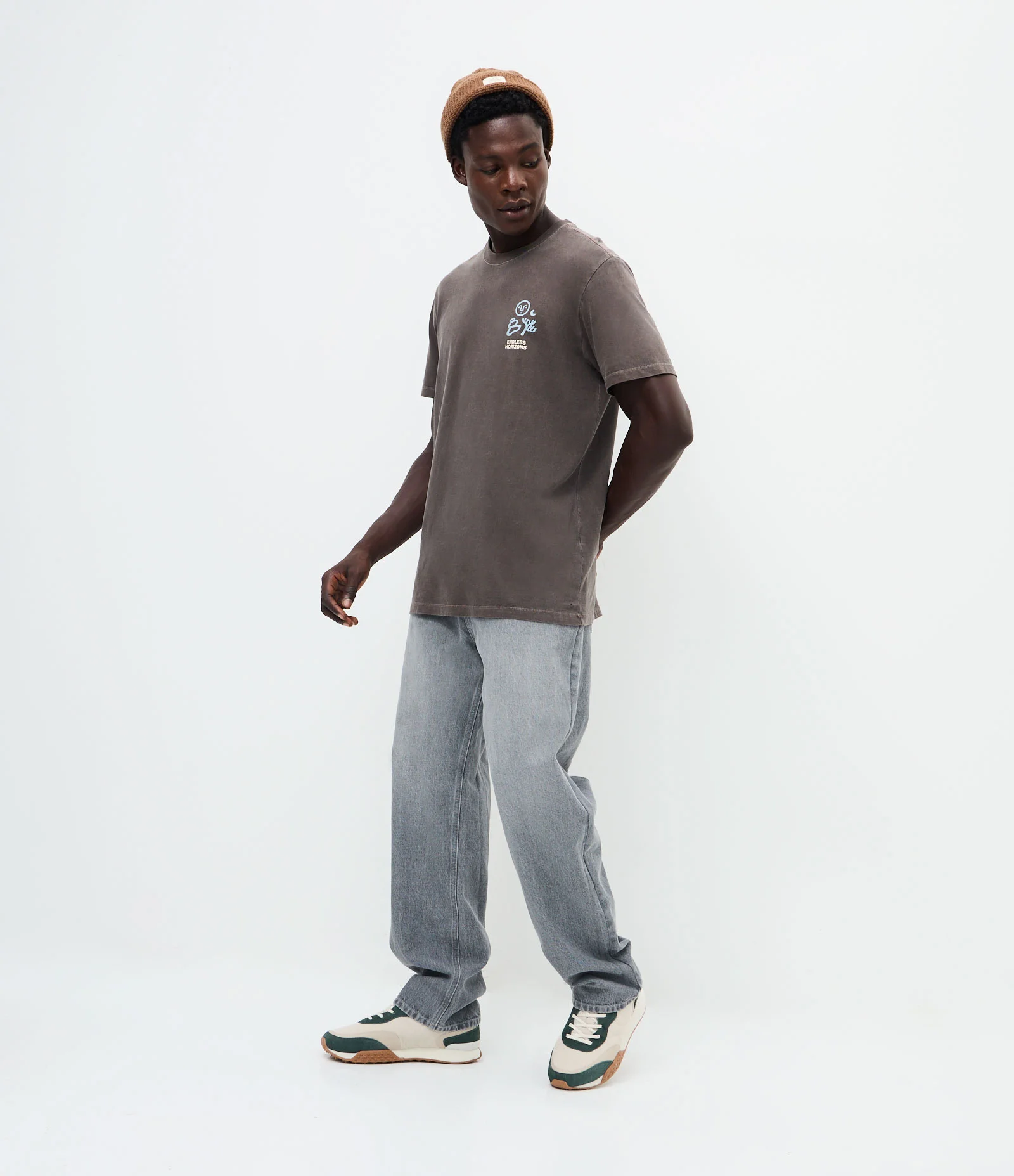Calça  em Jeans Reta Vintage Cinza 1
