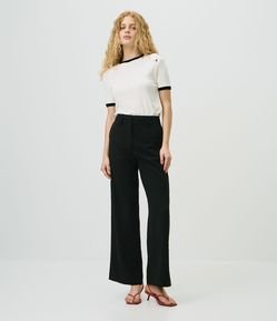 Calça Wide Leg Alfaiatada com Passantes no Cós