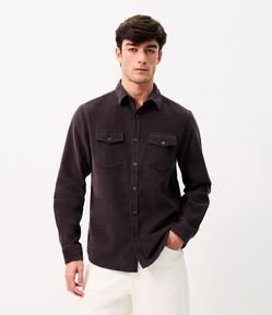 Camisa Comfort em Veludo com Bolsos Frontais