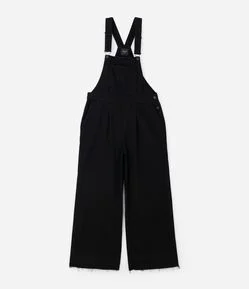 Jardineira em Jeans com Barra Desfiada Curve & Plus Size