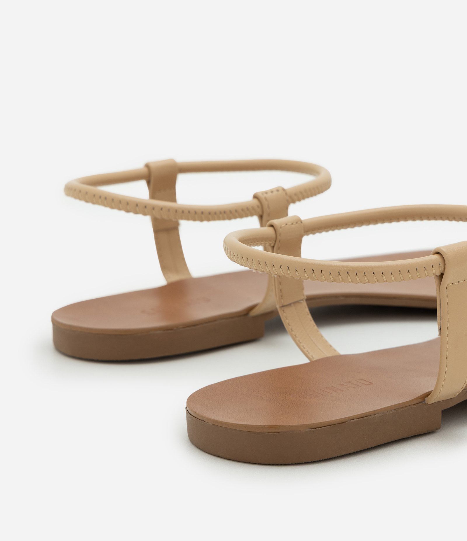 Sandália Rasteira com Dedeira e Detalhe Bold Bege 3